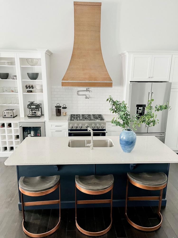 minimalist white kitchen