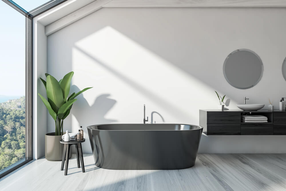 Does stainless steel make a good bathtub material?