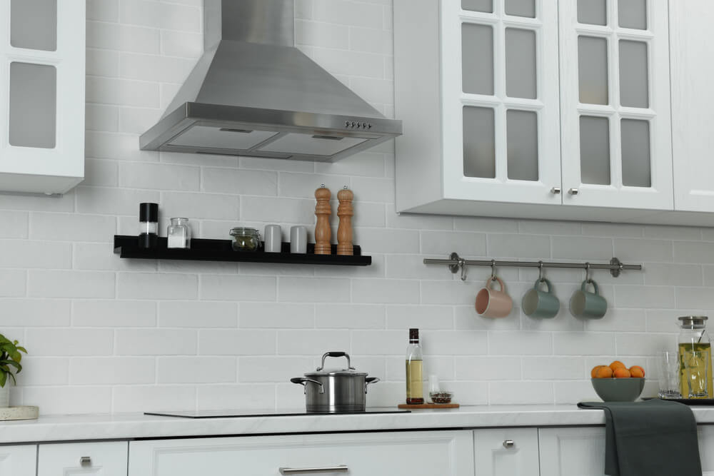 Range hood vs. microwave, which is better?