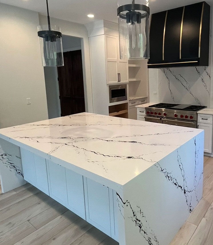 black and white marble kitchen