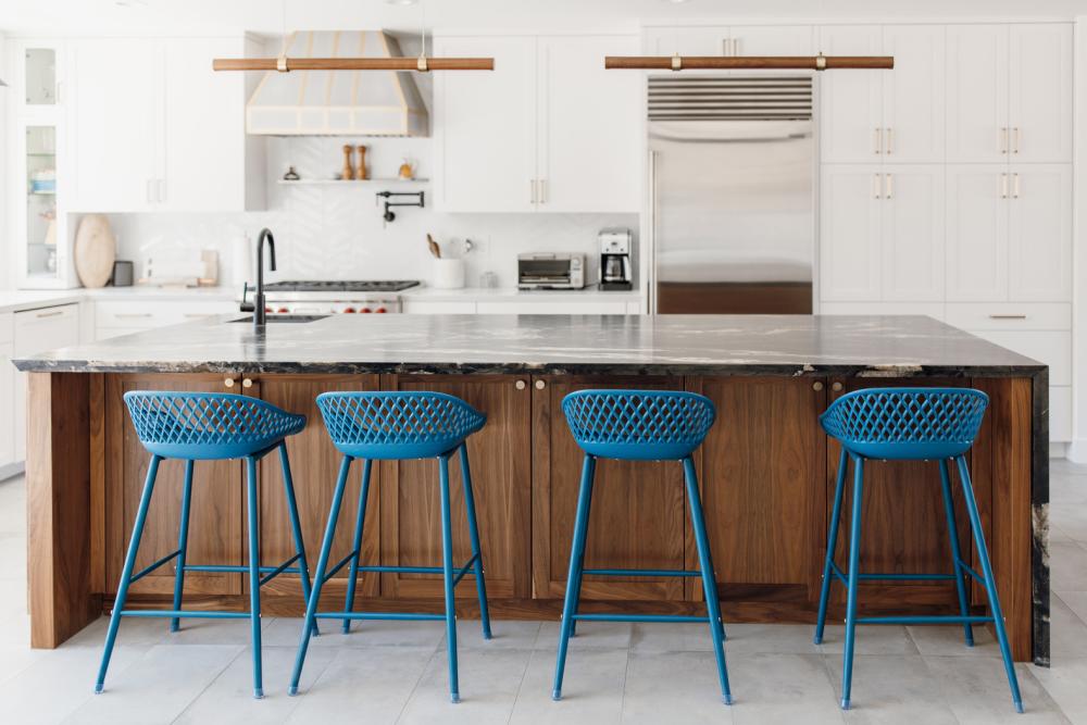 contrast kitchen