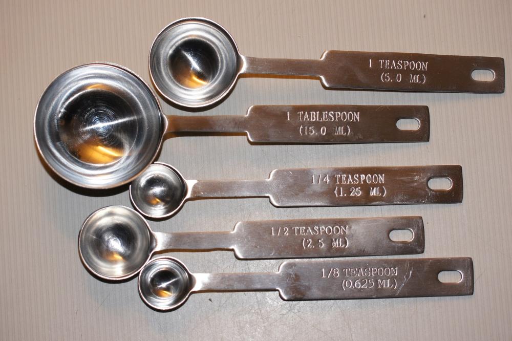 measuring spoons