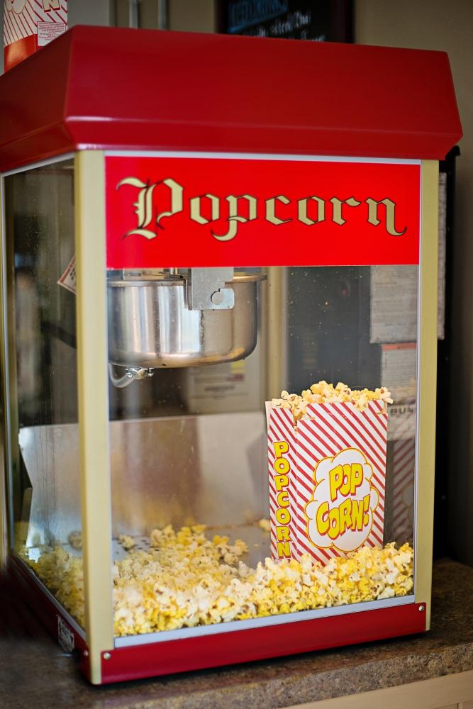 popcorn maker