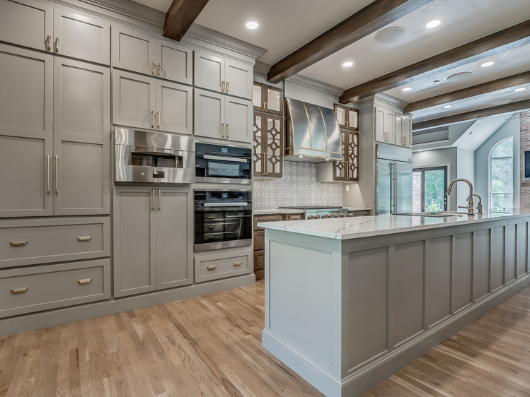 custom kitchen range hood