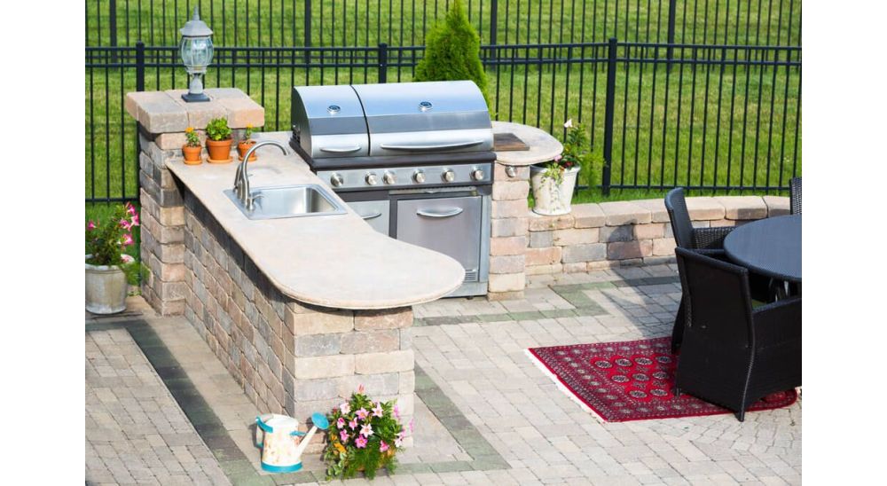 How To Cool Off an Open Outdoor Kitchen
