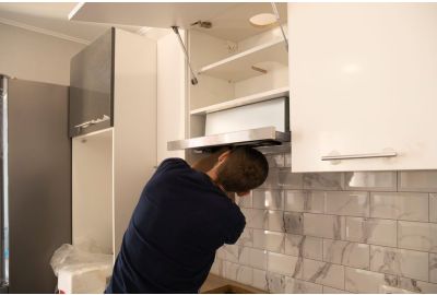 How to Choose a Range Hood To Replace Your Microwave