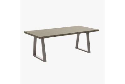 Benefits of Different Materials in Commercial Table Design