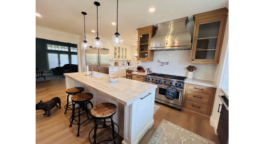 Range Hoods: Essential Guide for Homeowners & Designers