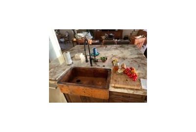 What Is a Farmhouse Sink?