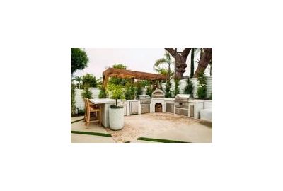 9 Benefits of an Outdoor Kitchen Year-Round