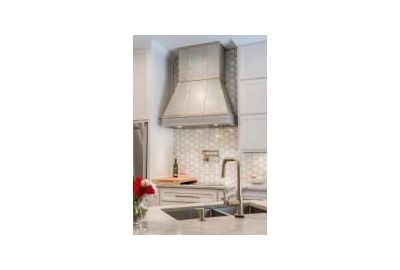 How to Choose a Range Hood To Replace Your Microwave