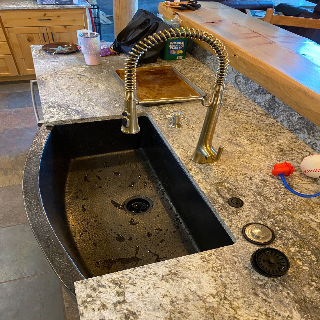 What Color Sink Goes With Black Countertop - Infoupdate.org