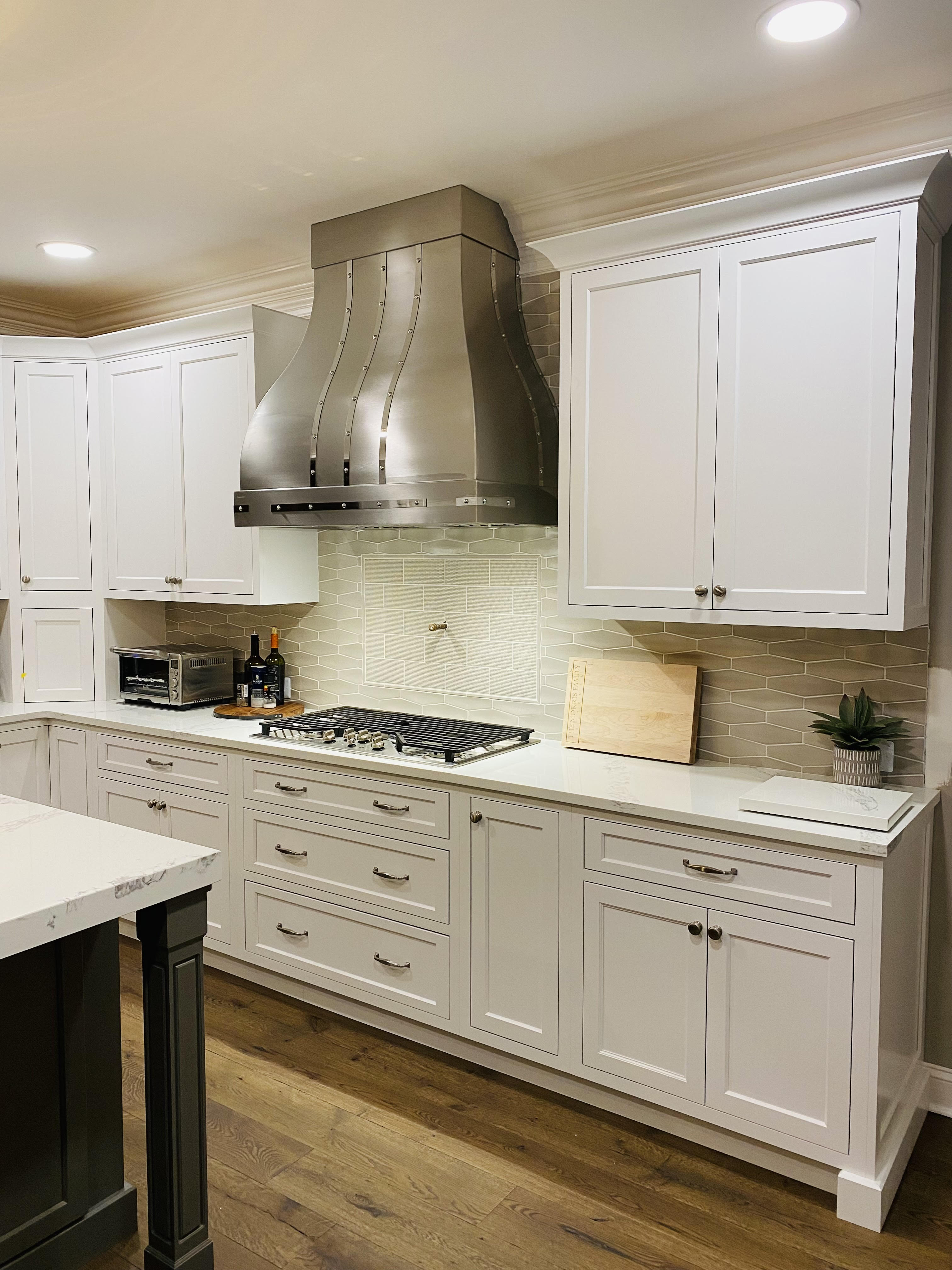 Explore elegant kitchen design idea range hood options white kitchen cabinets, white kitchen countertops marble backsplash