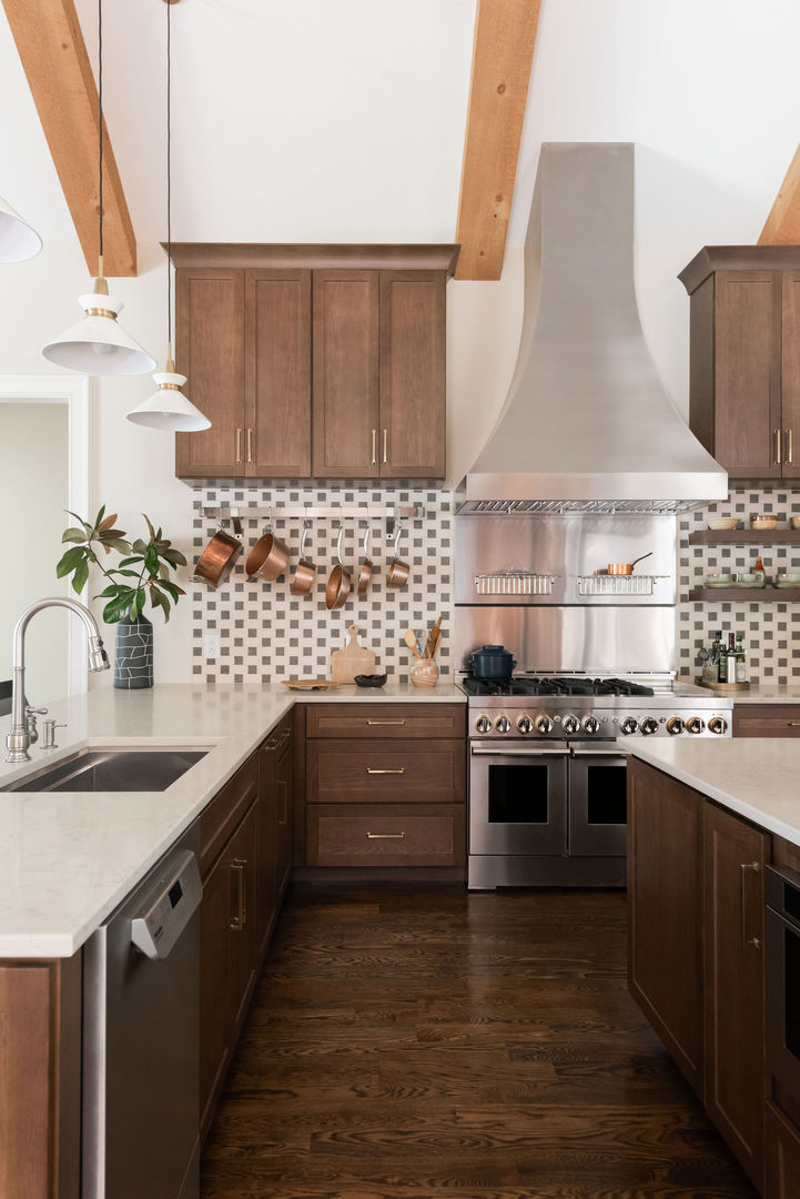 Cottage kitchen inspirations, kitchen design idea, brown kitchen cabinets, marble kitchen countertops, and exquisite marble backsplashes