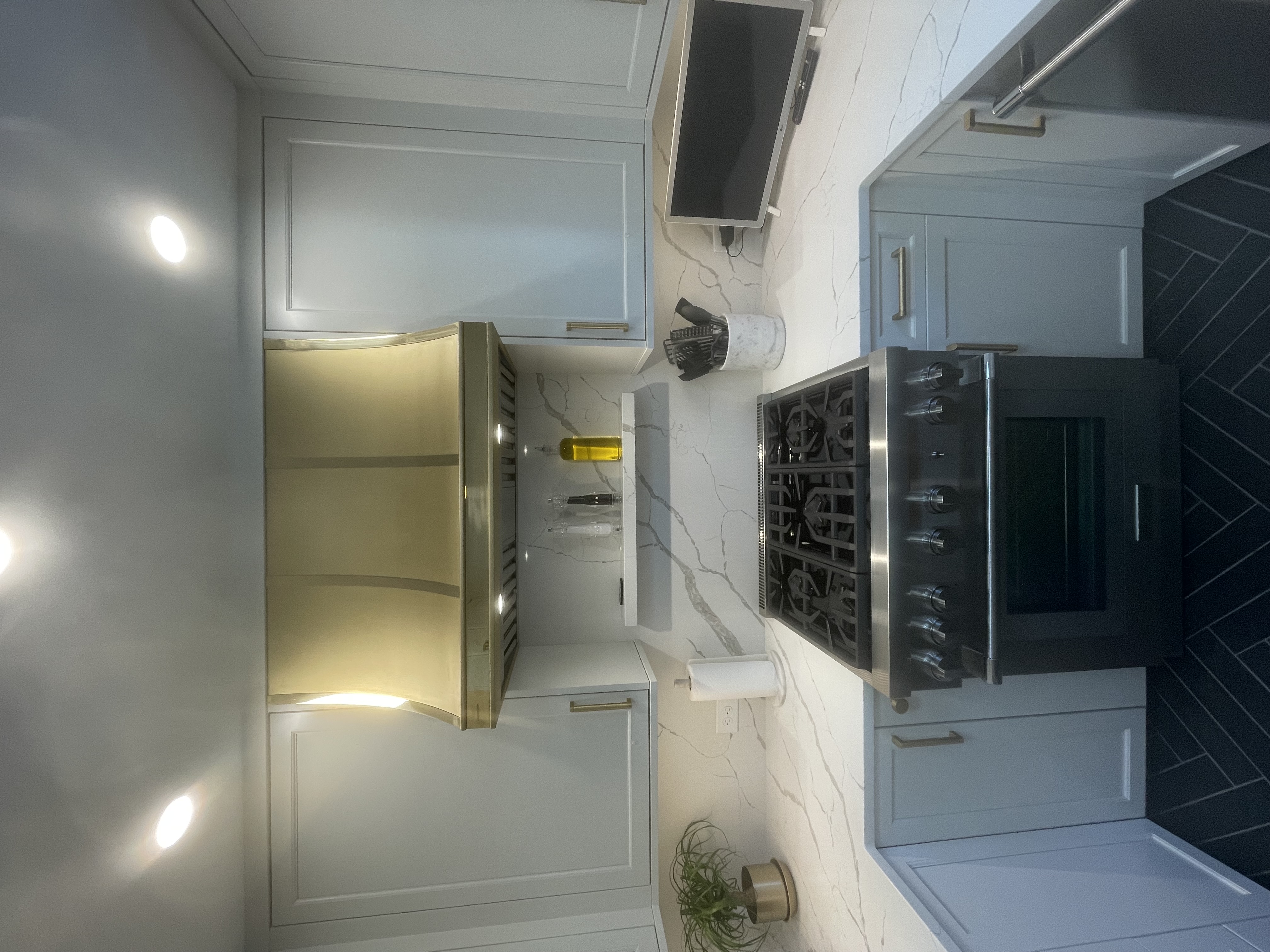 French kitchen design,kitchen design idea, including range hood, white kitchen cabinets,marble backsplash beautiful white kitchen countertops